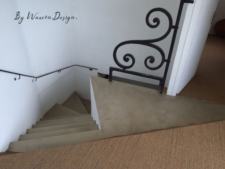 escalier en beton cire renovation